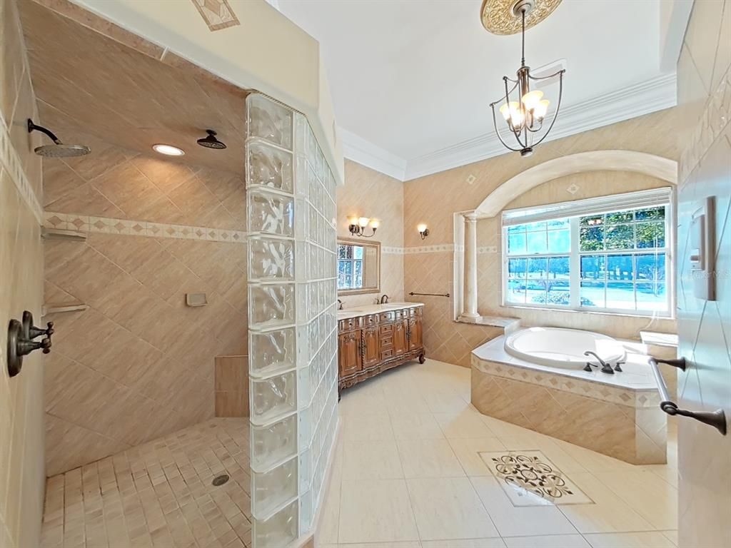 Bathroom, Glass Shower, Interior, Pendant Lights, Recessed Lighting