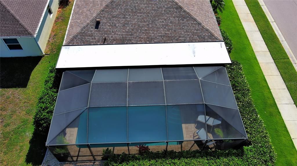 Exterior, Drone