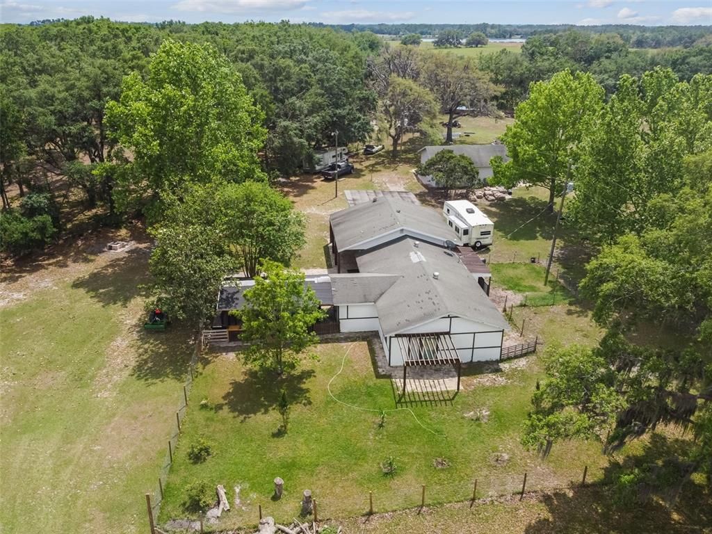 Exterior, Drone
