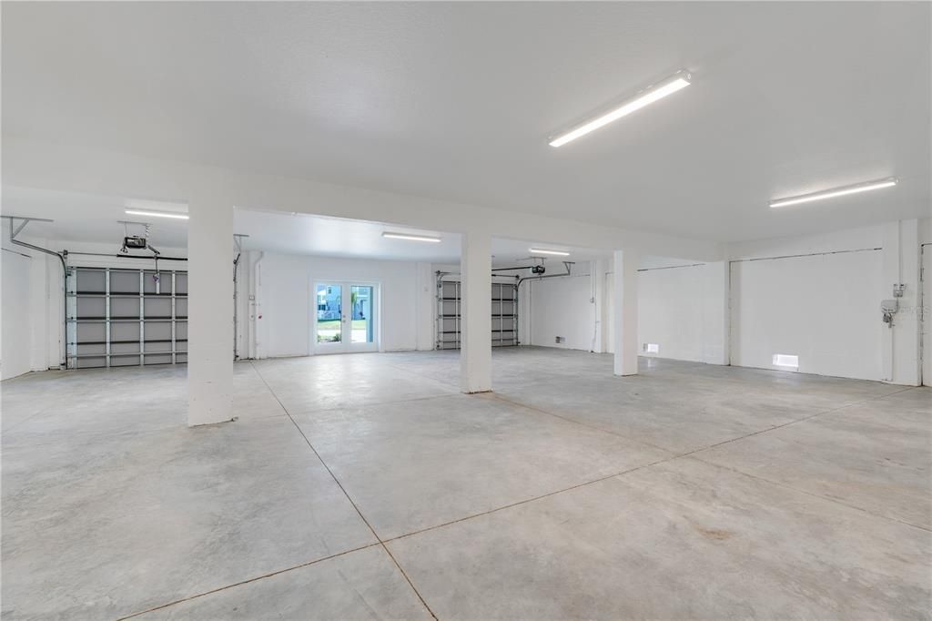 Garage, Interior