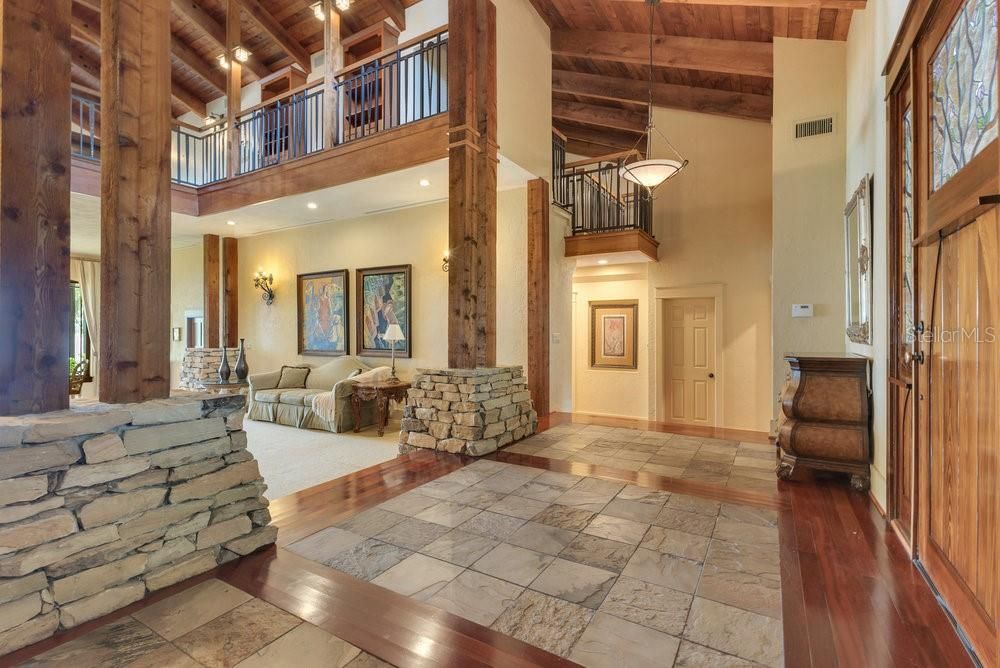 Interior, Living room, Pendant Lights, Recessed Lighting, Wooden Beams, Wooden Ceilings, Wood Texture Flooring