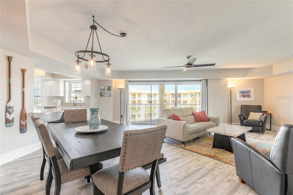 Dining room, Interior, Kitchen, Living room, Pendant Lights, Recessed Lighting, Wood Texture Flooring