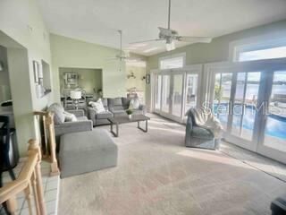 Interior, Living room, Pendant Lights