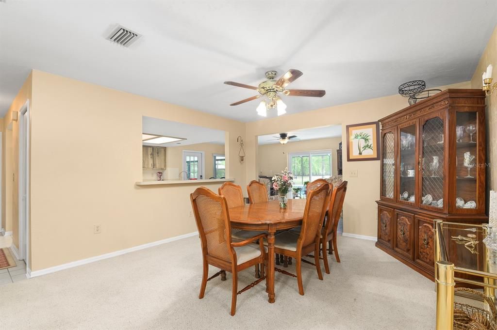 Dining room, Interior
