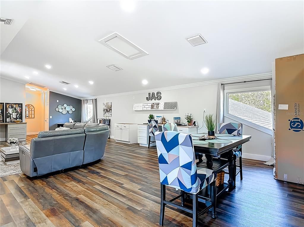 Dining room, Interior, Living room, Recessed Lighting, Wood Texture Flooring