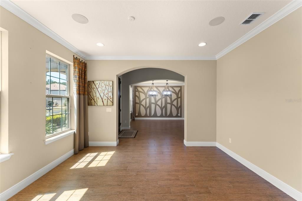 Interior, Pendant Lights, Recessed Lighting, Wood Texture Flooring