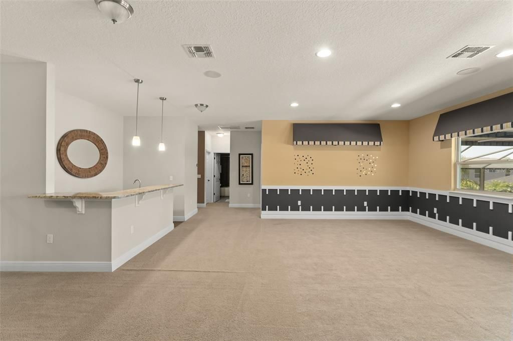 Empty room, Interior, Pendant Lights, Recessed Lighting