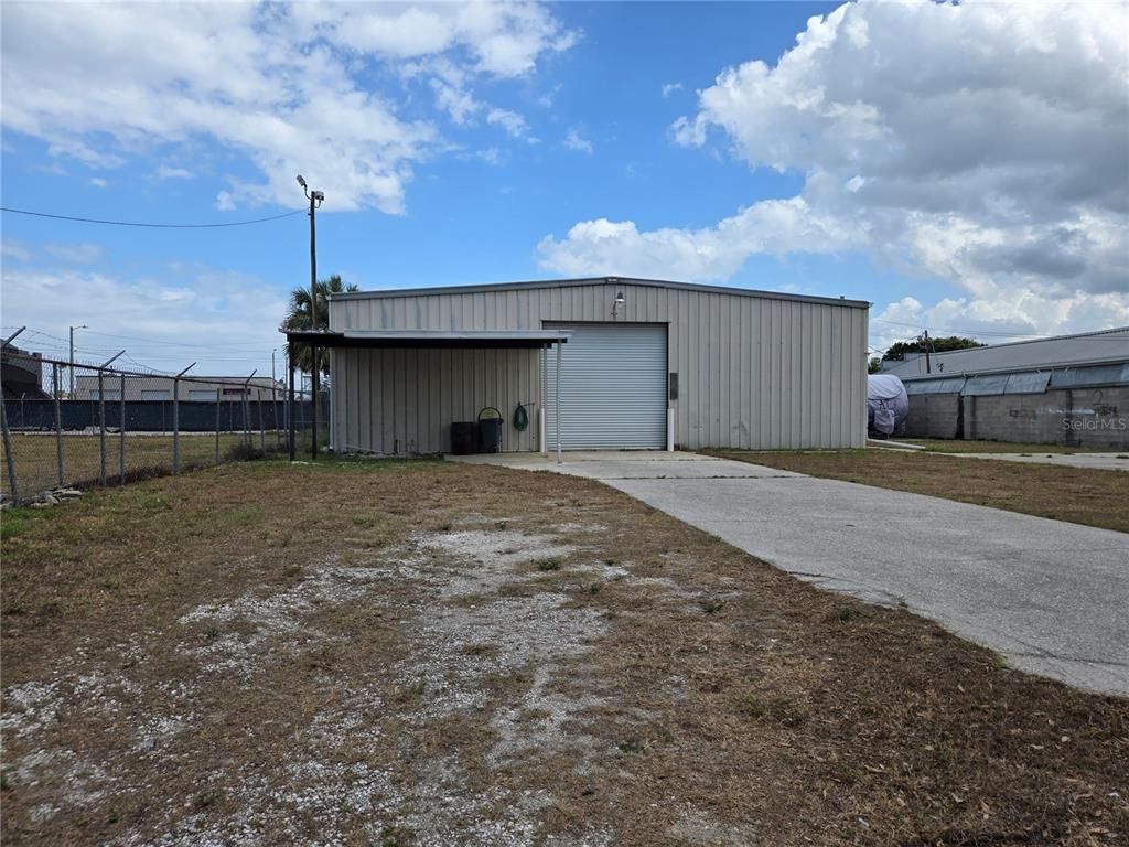 Backyard, Detached Garage, Exterior