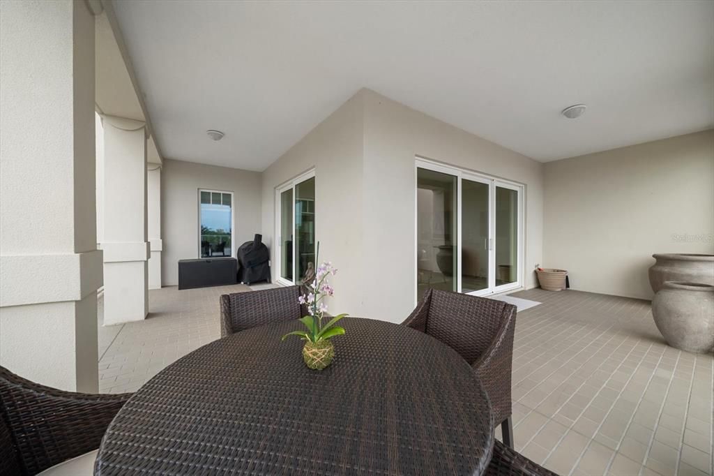 Dining room, Interior