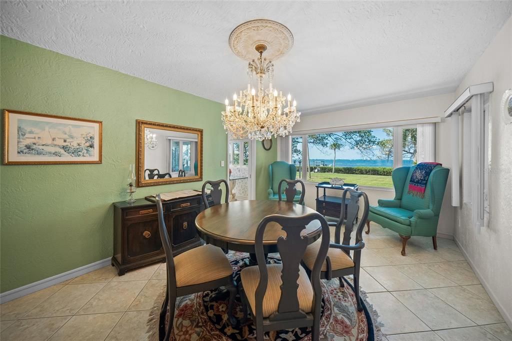 Chandelier, Dining room, Interior