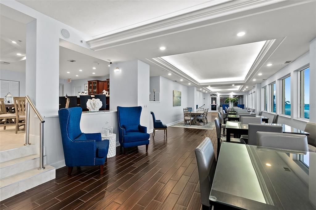 Dining room, Interior, Living room, Recessed Lighting, Wood Texture Flooring
