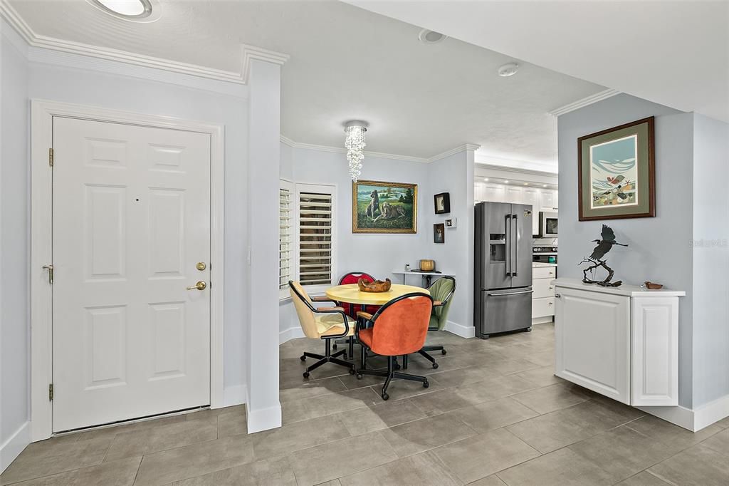 Chandelier, Dining room, Interior, Kitchen