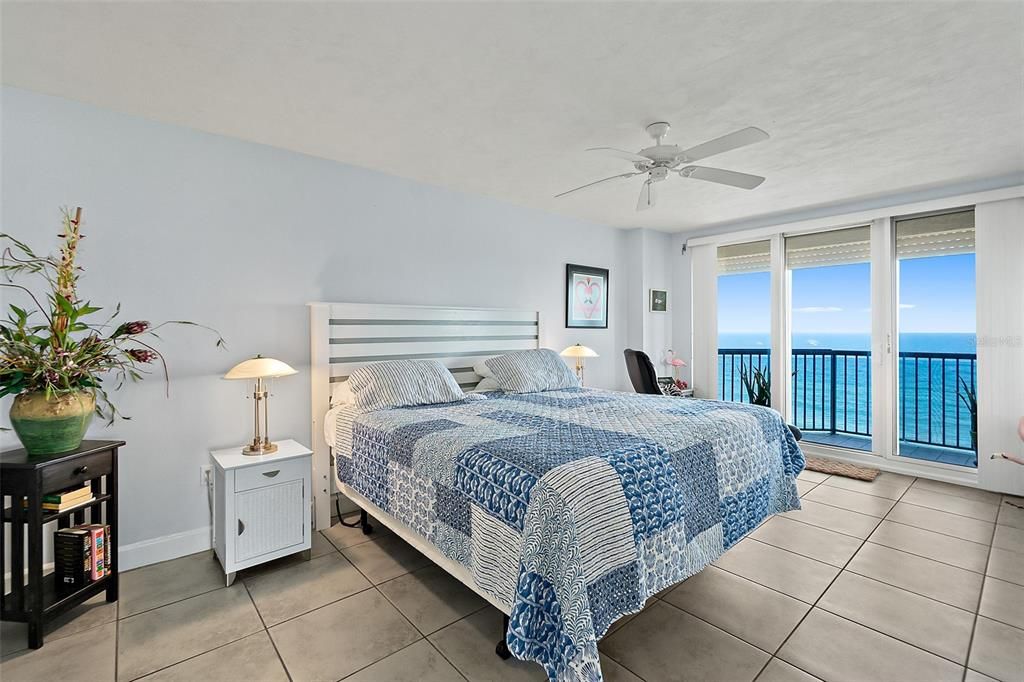 Bedroom, Interior, Water