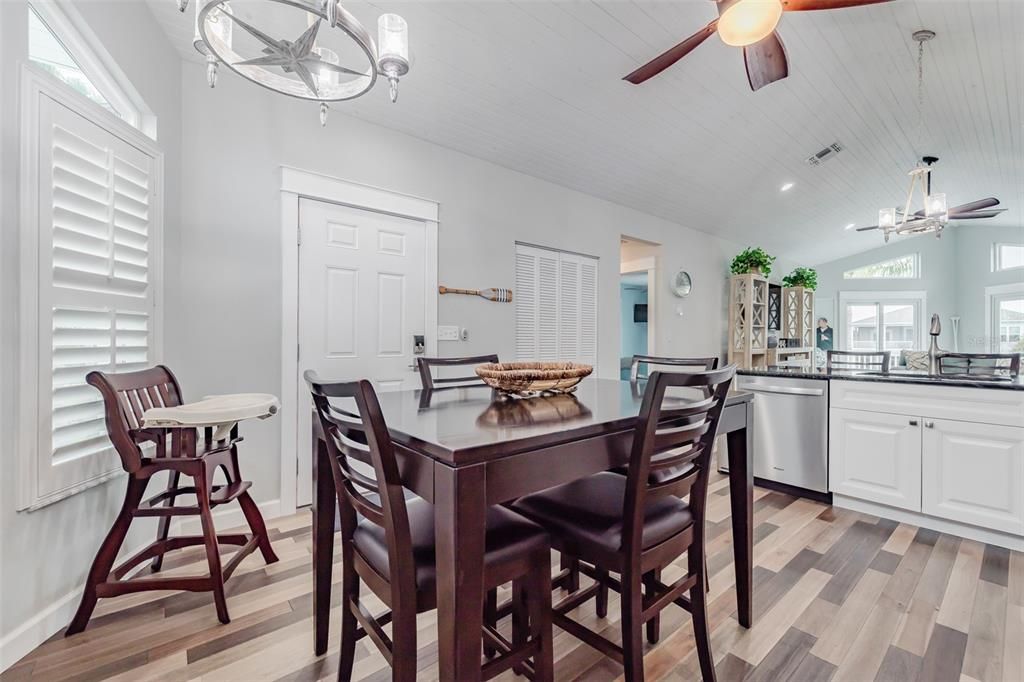 Dining room, Interior, Kitchen, Recessed Lighting, Wood Texture Flooring