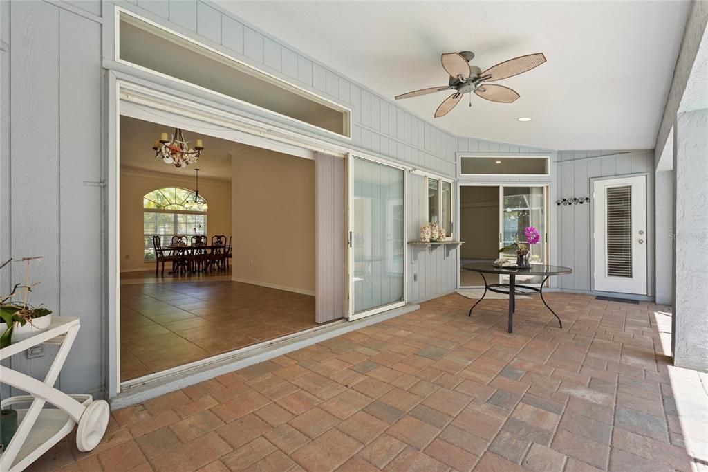 Chandelier, Dining room, Interior, Recessed Lighting