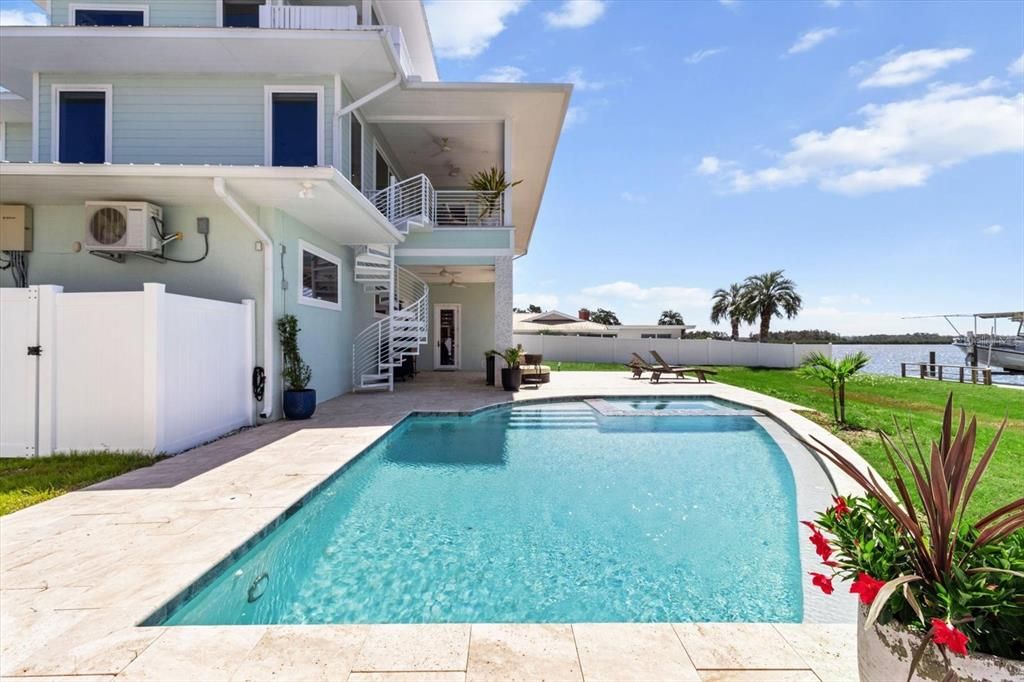 Exterior, Pool, Water