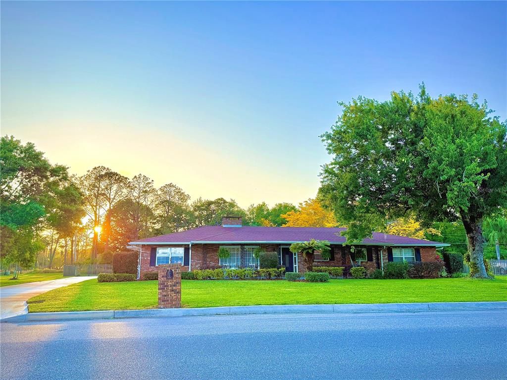 Exterior, Facade, Brick Facade, Ranch