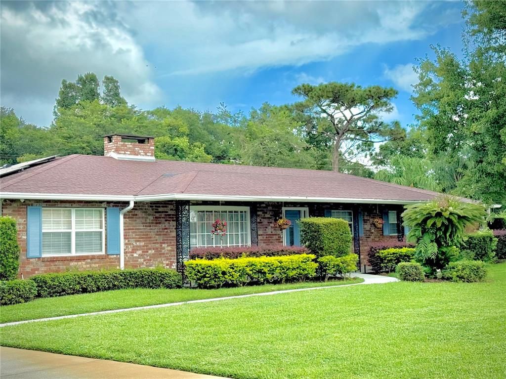 Exterior, Facade, Brick Facade, Ranch