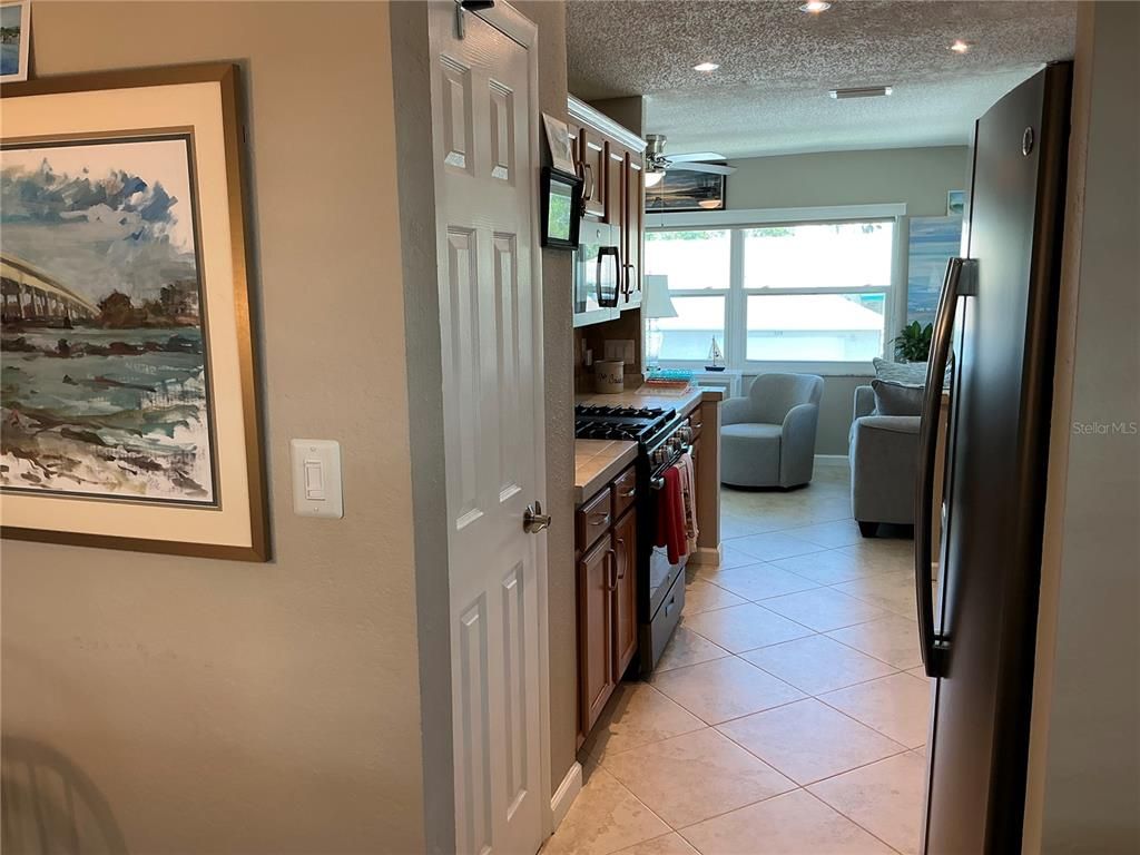 Interior, Kitchen, Living room, Recessed Lighting, Water