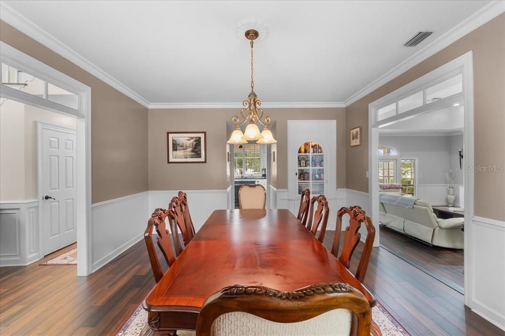 Chandelier, Dining room, Interior, Living room, Wood Texture Flooring