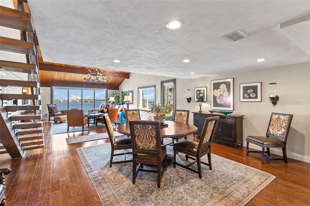 Chandelier, Dining room, Interior, Recessed Lighting, Water, Wood Texture Flooring