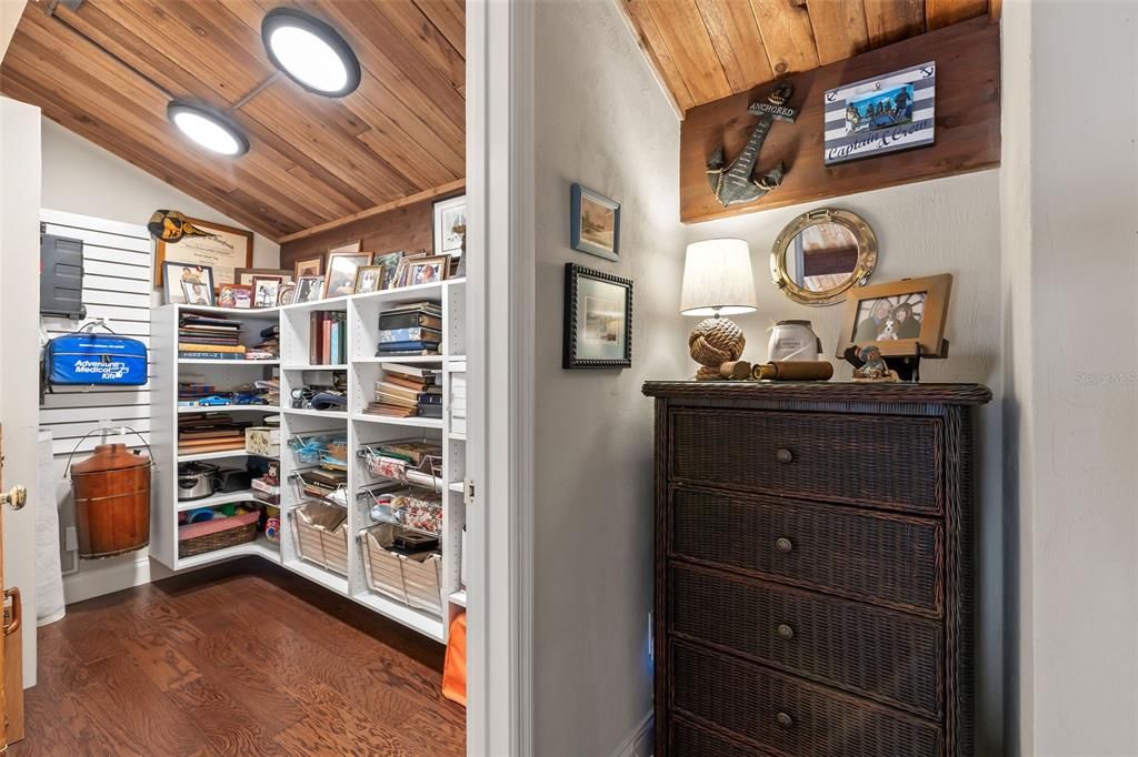 Interior, Recessed Lighting, Wooden Ceilings, Wood Texture Flooring