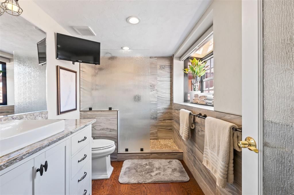 Bathroom, Interior, Recessed Lighting, Wood Texture Flooring