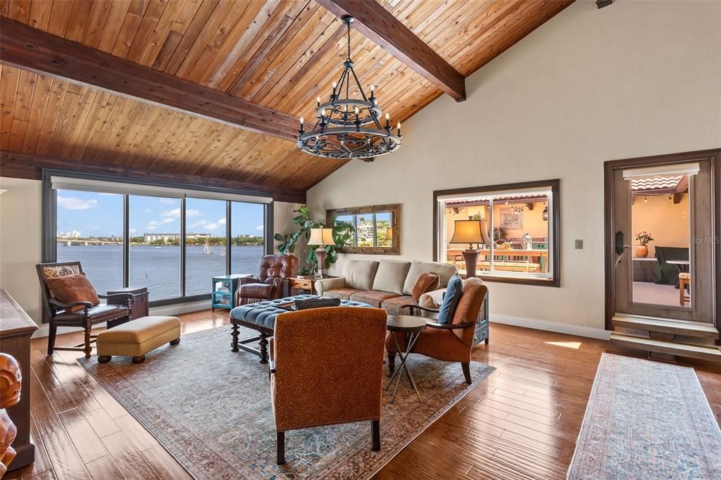 Chandelier, Interior, Living room, Water, Wooden Beams, Wooden Ceilings, Wood Texture Flooring