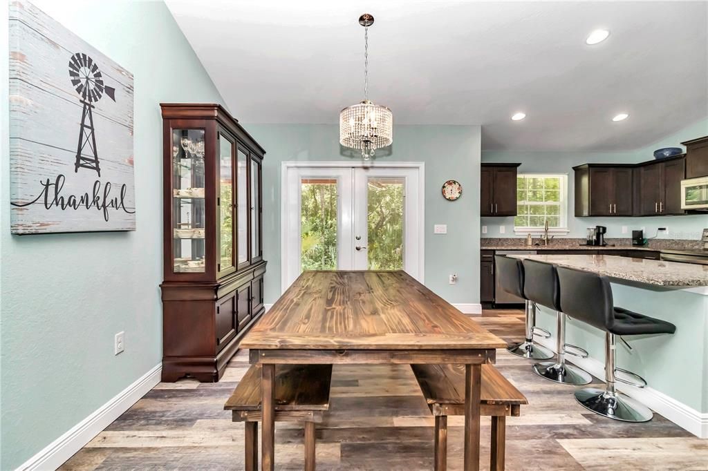 Chandelier, Dining room, Interior, Kitchen, Pendant Lights, Recessed Lighting, Wood Texture Flooring