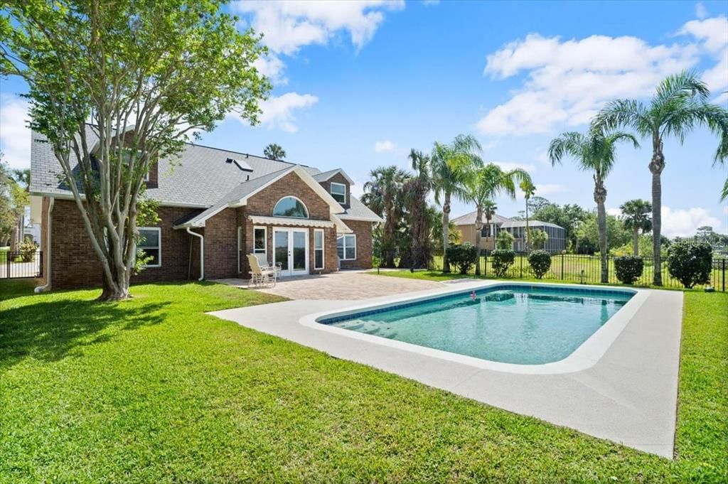 Backyard, Exterior, Pool