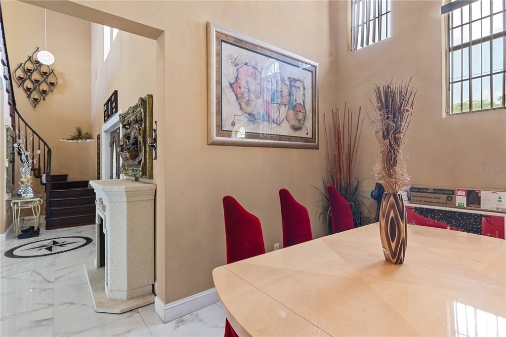 Dining room, Interior, Marble