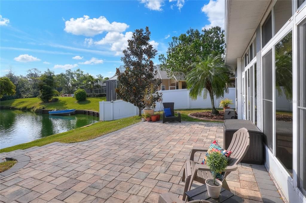 Exterior, Pool, Water