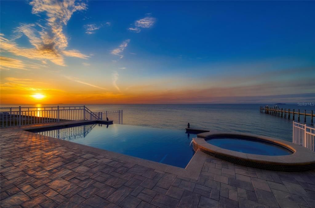 Exterior, Pool, Water