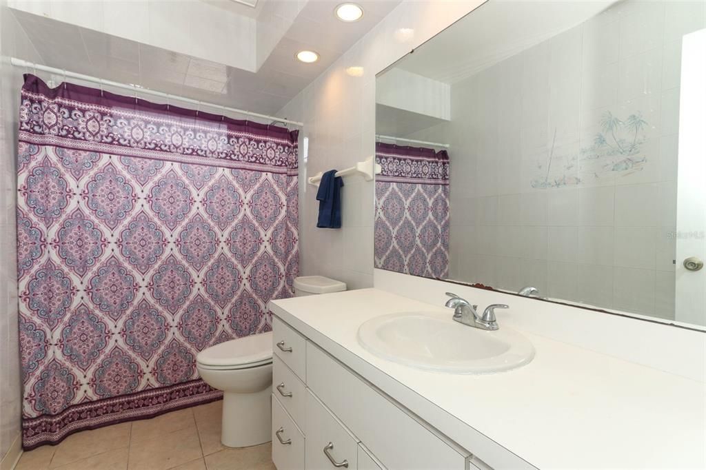 Bathroom, Interior, Recessed Lighting
