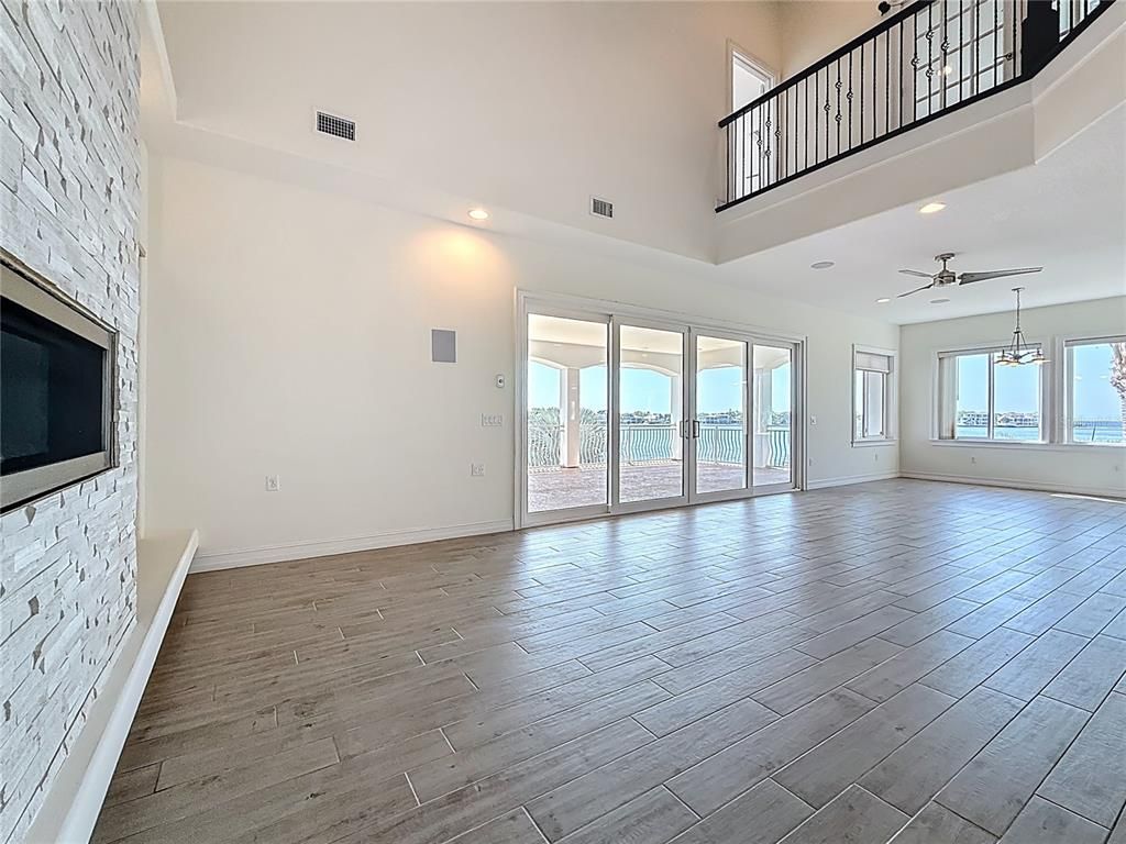 Empty room, Interior, Water, Wood Texture Flooring