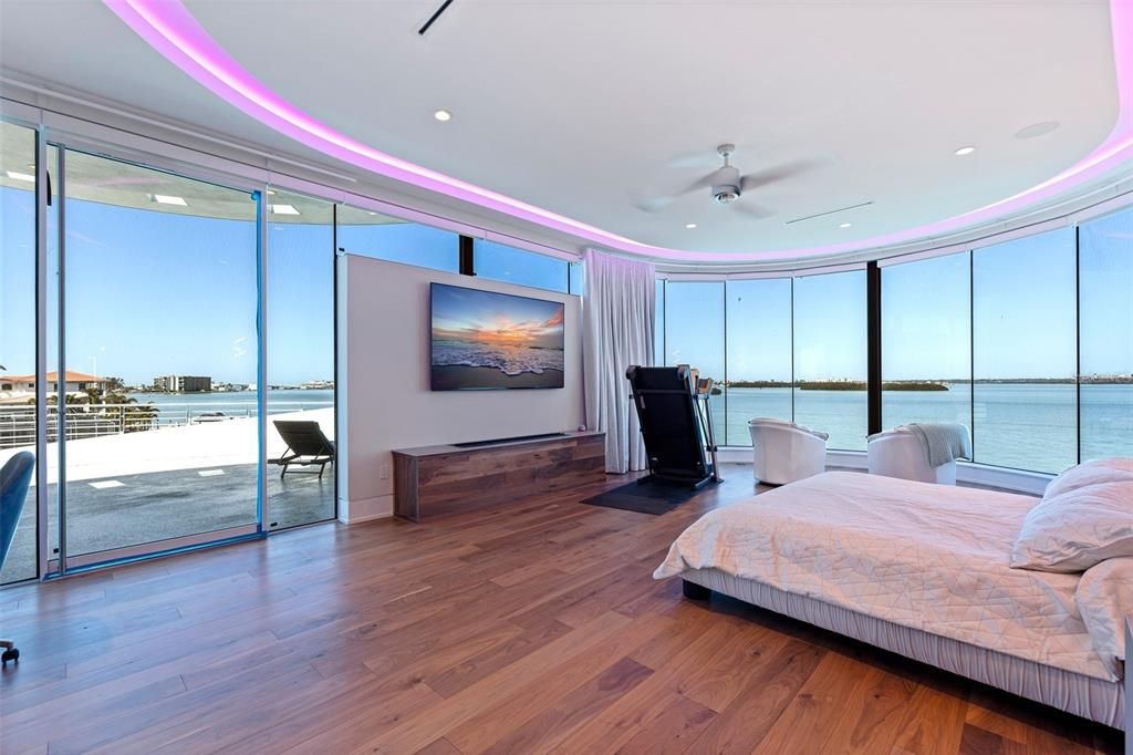 Bedroom, Interior, Recessed Lighting, Water, Wood Texture Flooring