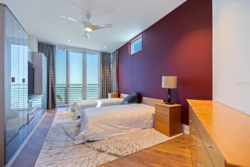 Bedroom, Interior, Recessed Lighting, Water, Wood Texture Flooring