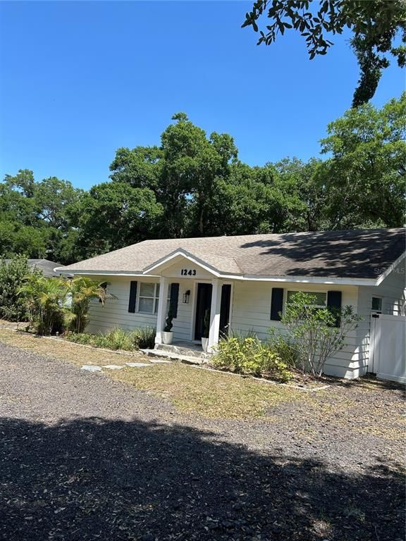 Backyard, Exterior, Facade, Ranch