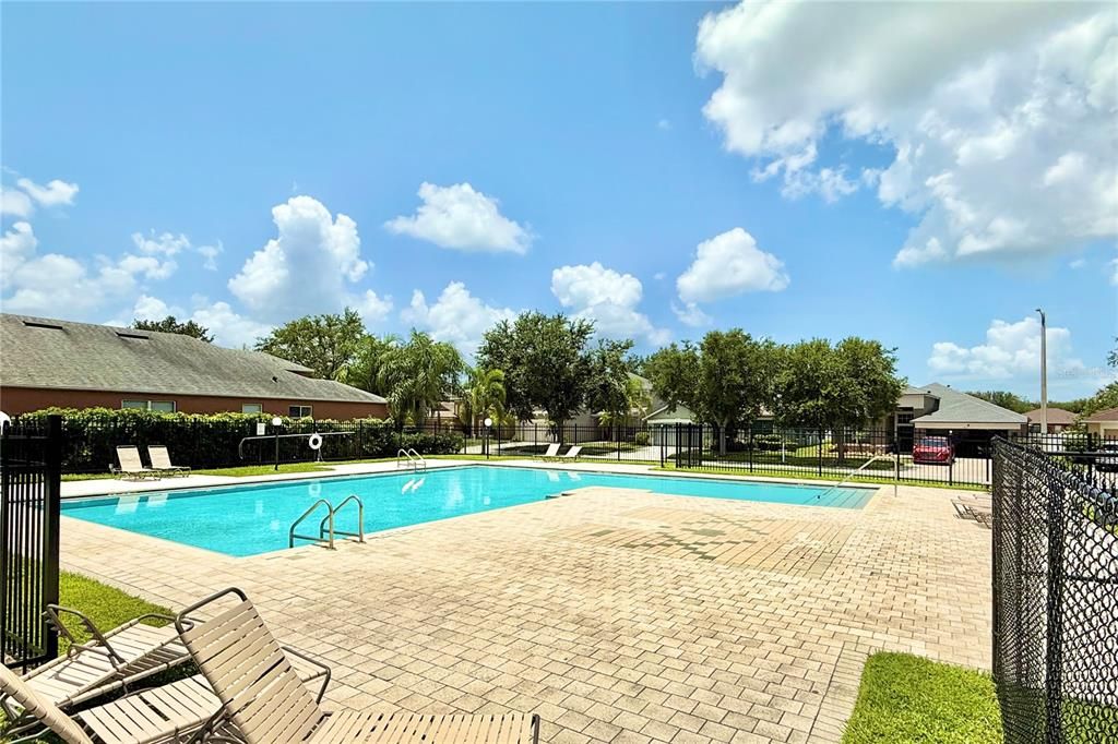 Exterior, Pool
