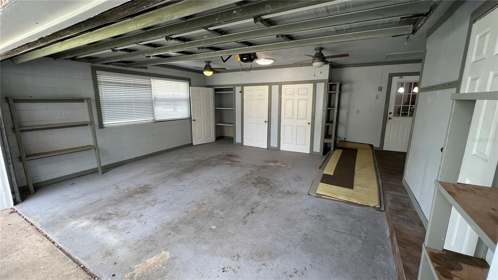 Garage, Interior