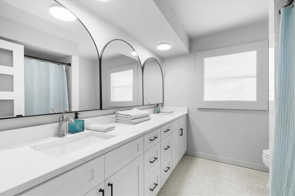 Bathroom, Dual Sink Vanities, Interior