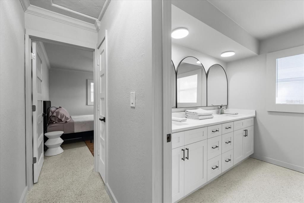 Bathroom, Bedroom, Dual Sink Vanities, Interior