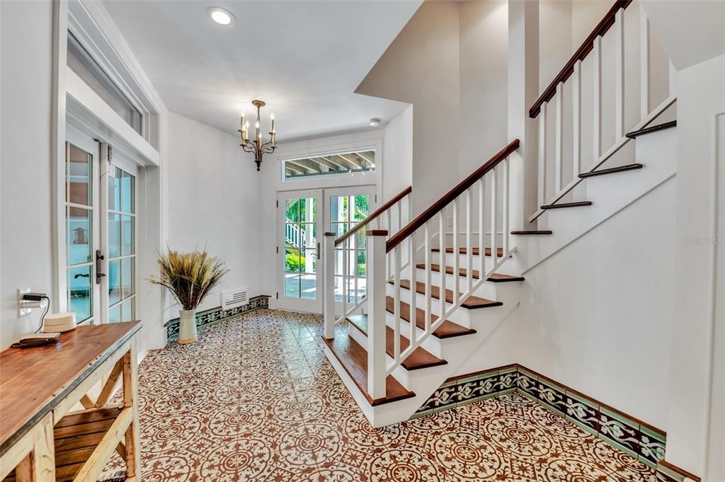 Chandelier, Interior, Recessed Lighting