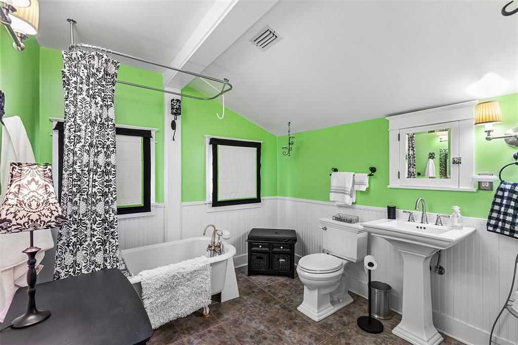 Bathroom, Free Standing Baths, Interior