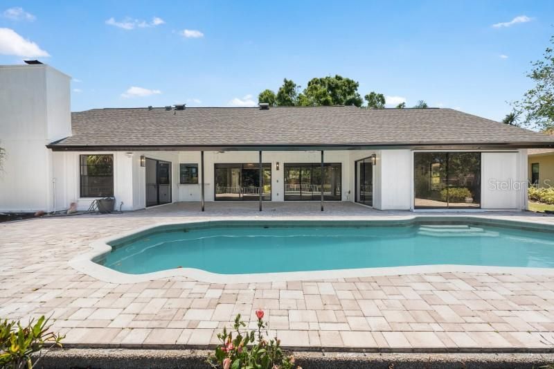 Exterior, Pool