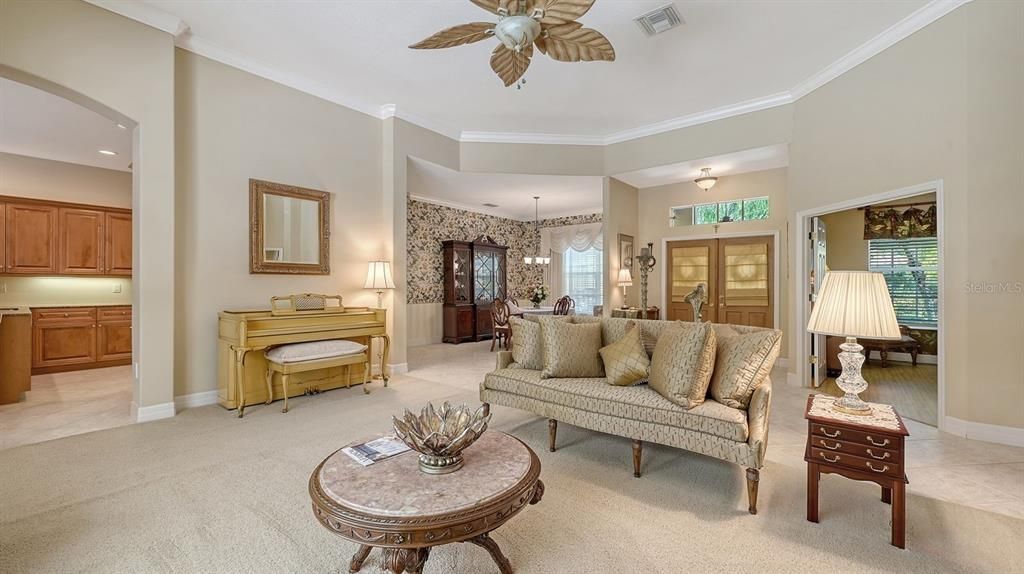 Chandelier, Dining room, Interior, Living room, Pendant Lights, Piano, Recessed Lighting