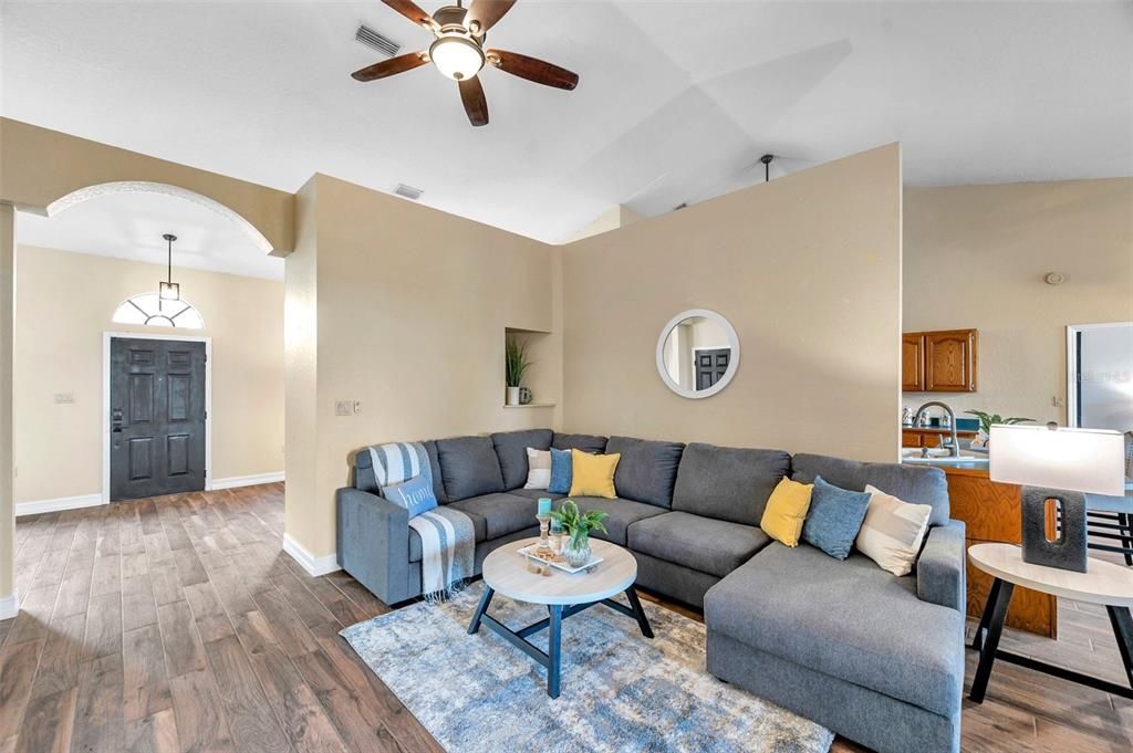 Interior, Living room, Pendant Lights, Wood Texture Flooring