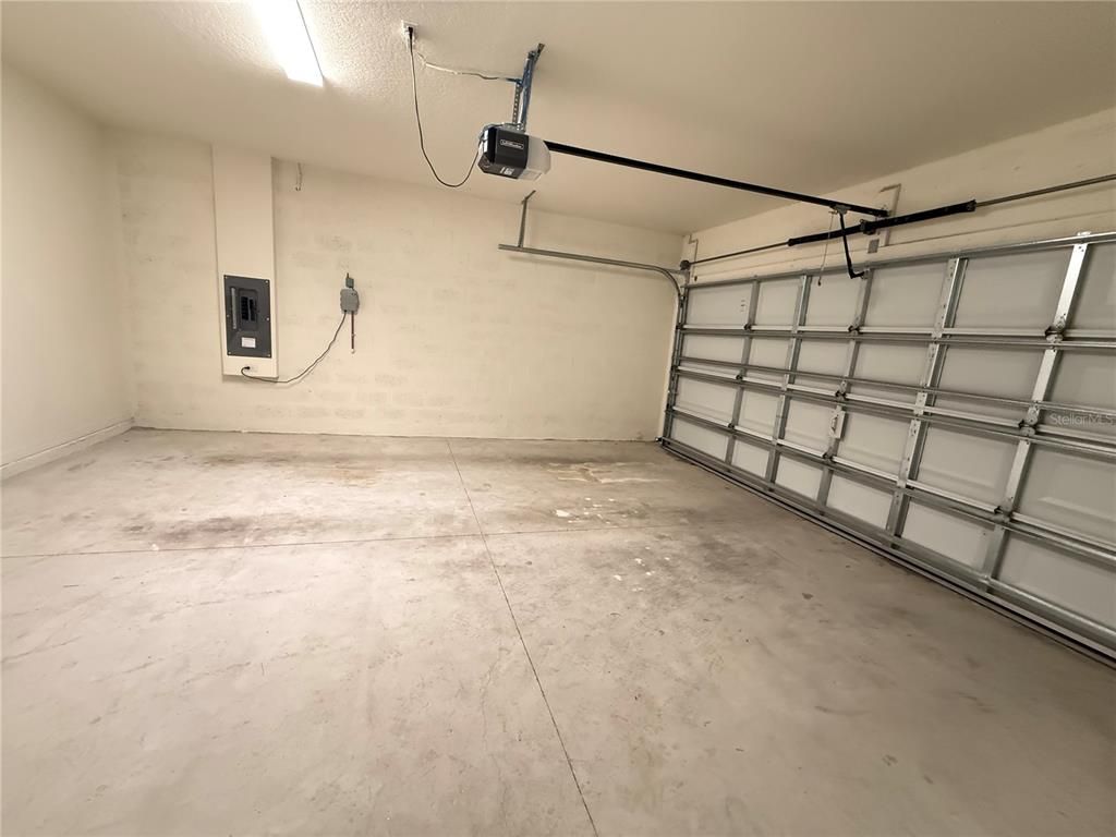 Garage, Interior