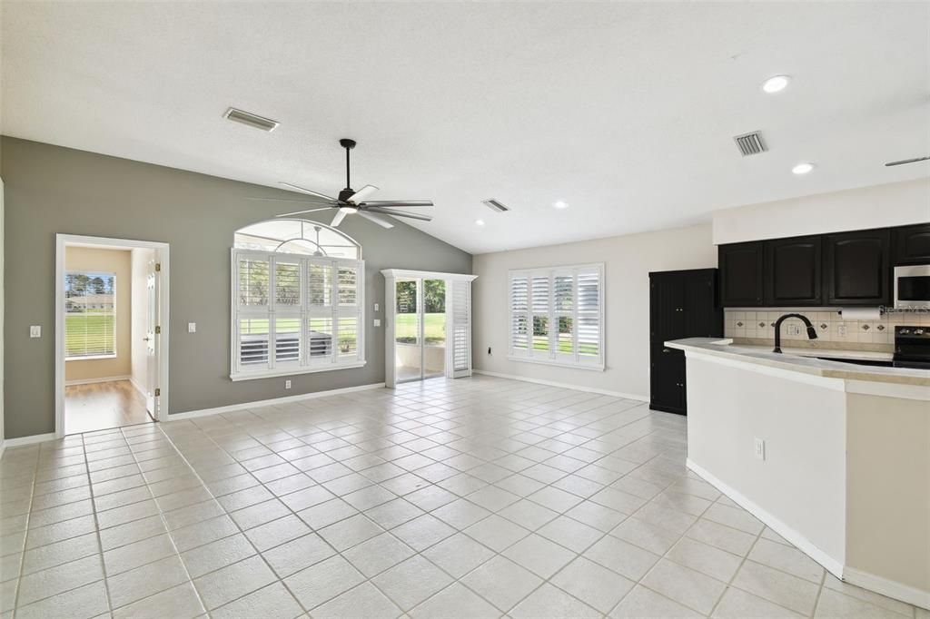 Empty room, Interior, Kitchen, Recessed Lighting
