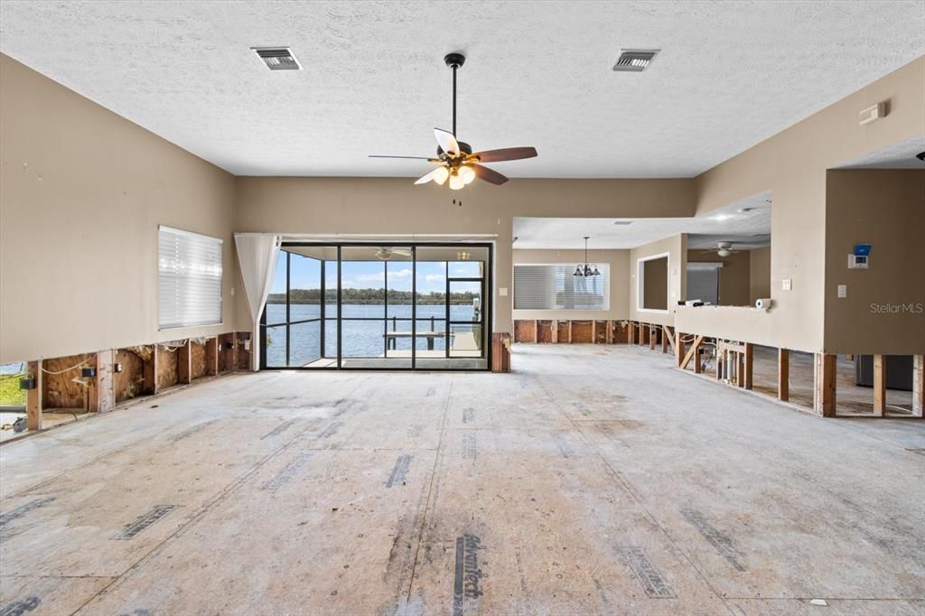 Empty room, Interior, Pendant Lights, Water
